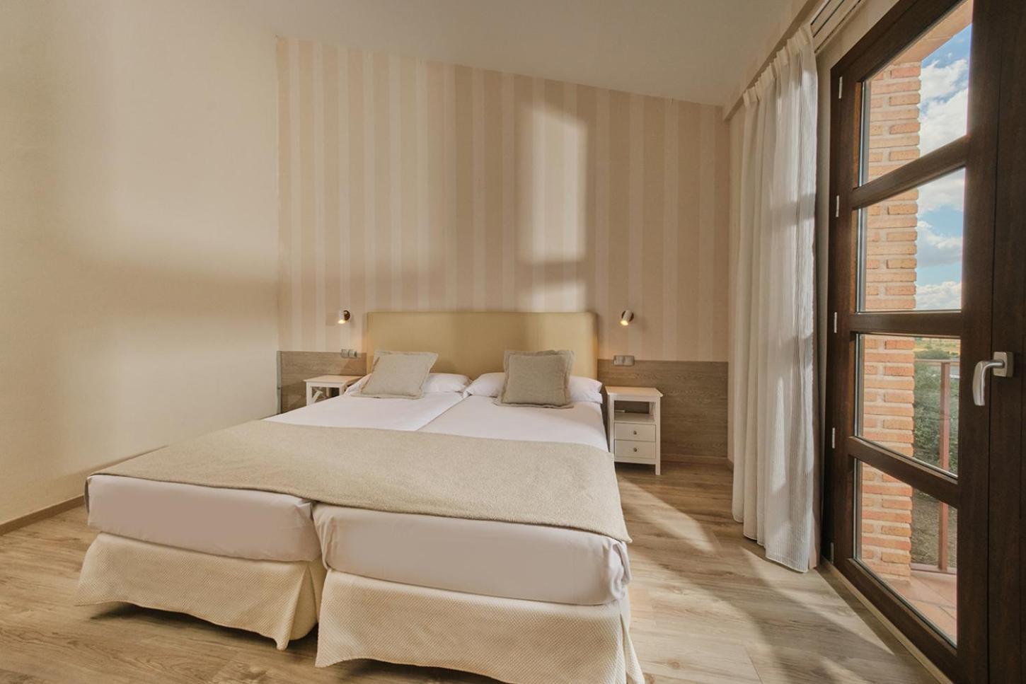 Hotel Spa Villa Nazules Chueca Eksteriør billede