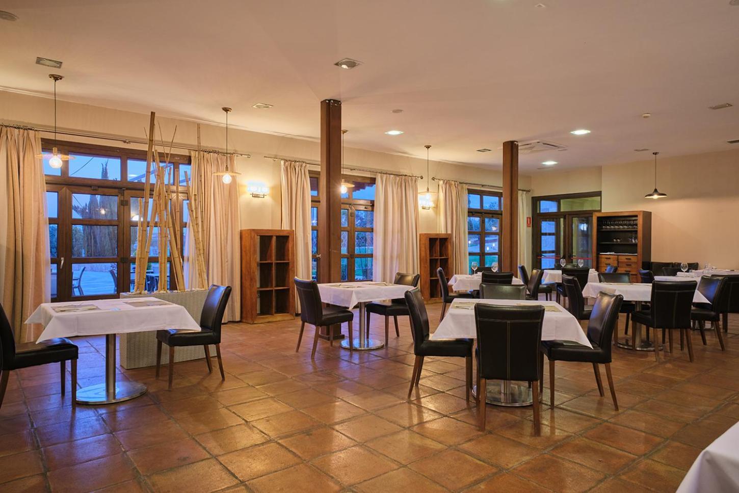 Hotel Spa Villa Nazules Chueca Eksteriør billede