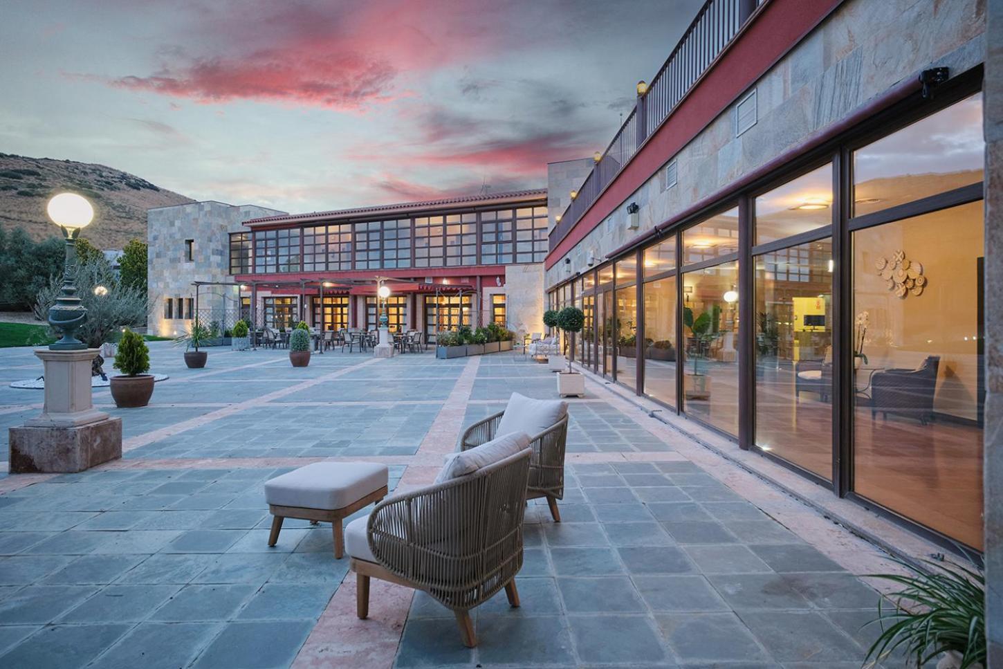 Hotel Spa Villa Nazules Chueca Eksteriør billede